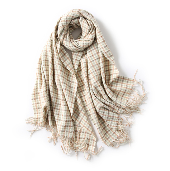 Plaid Scarf with Tassel