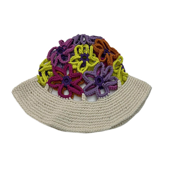 WOMEN FLOWER KNITTED HAT