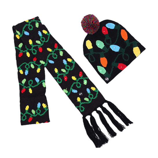 LADIES CHRISTIMAS KNITTED SCARF AND BEANIE SET