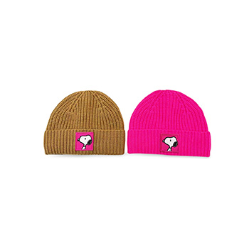 LADIES SNOOPY KNITTED BEANIE